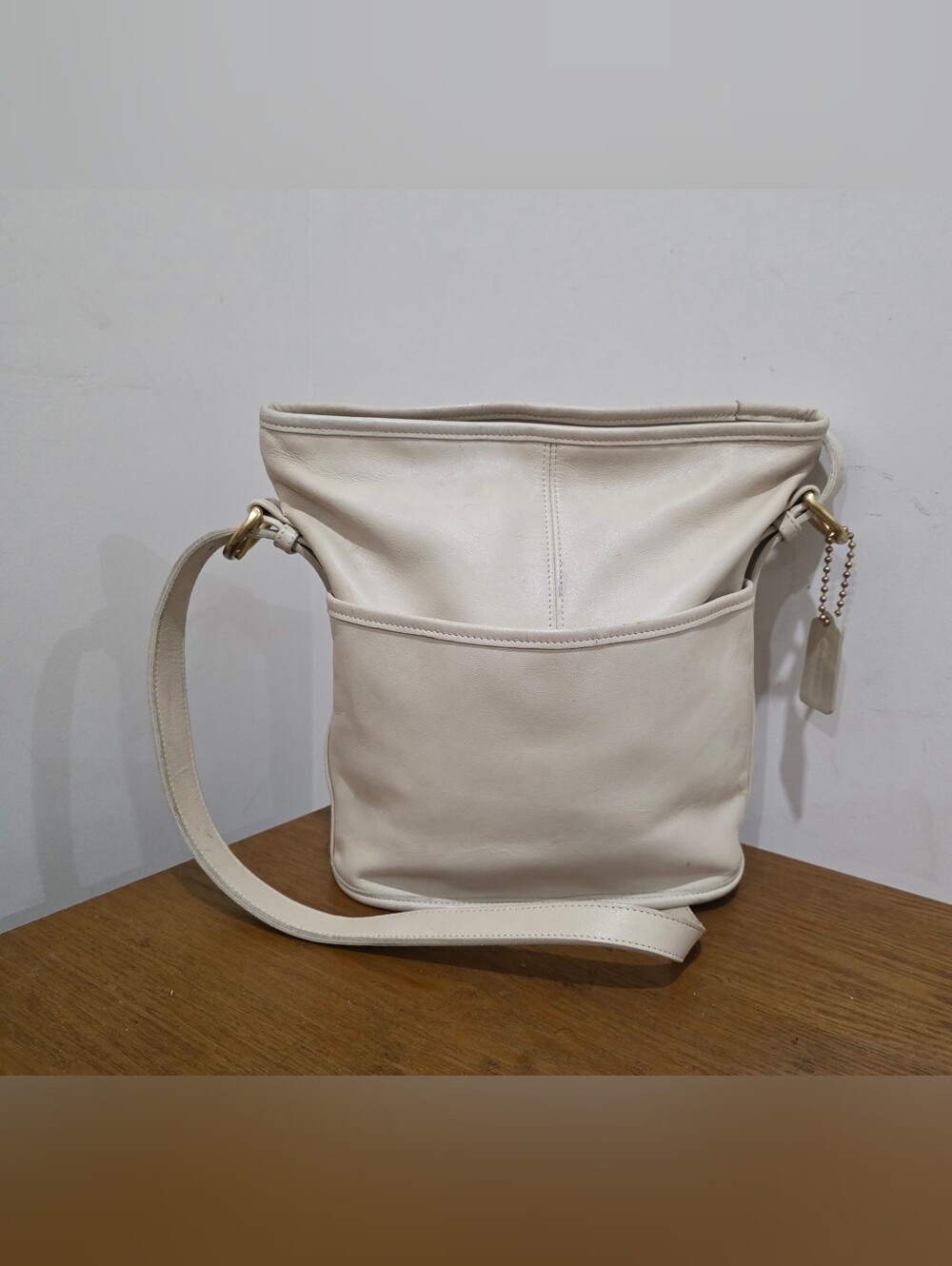 Vintage Coach bucket Ivory Cowhide Leather